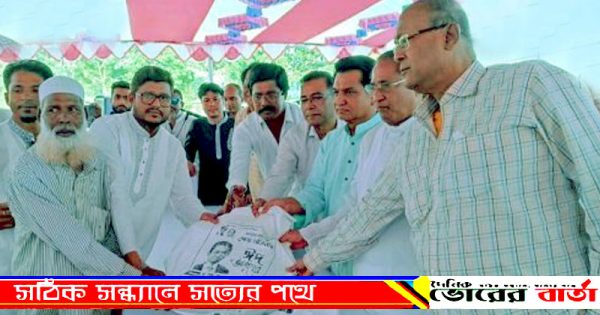 জেলা আওয়ামীলীগের উপিদেষ্টা এ.কে আজাদ।