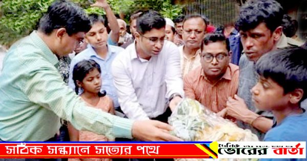 পরিবারের খোঁজ নেন