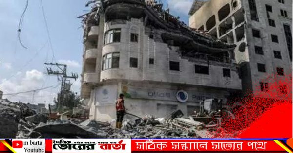 সেনাবাহিনীর মুখপাত্র ড্যানিয়েল হাগারি
