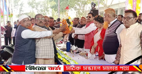 পুনরায় সংসদ সদস্য নির্বাচিত