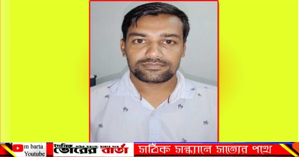 গাড়ির আদোলে দৃই চাকার ভাবসাবের