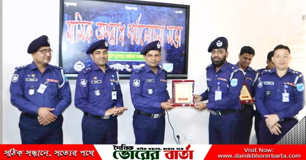 ফরিদপুরের পুলিশ সুপার (এসপি) মোহাম্মদ মোর্শেদ