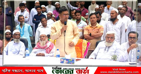 বিকাল ৪টায় উপজেলার মাঝারদিয়া