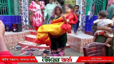 বালিকা উচ্চ বিদ্যালয়ের দশম শ্রেণির এক ছাত্রী।