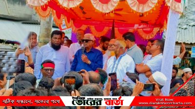 শনিবার দুপুরে উপজেলা সদর থেকে