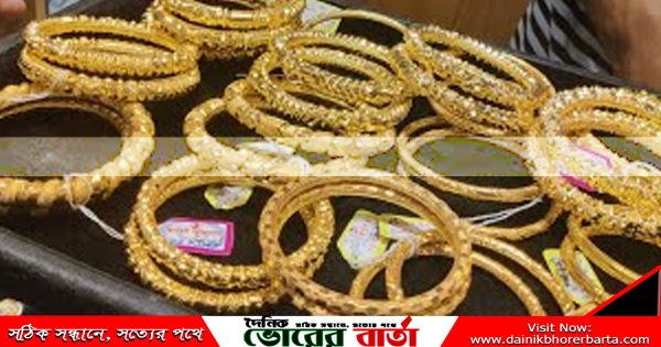 চুরাইকৃত স্বর্ণ বিক্রেতাসহ তিন সহযোগিকে আটক