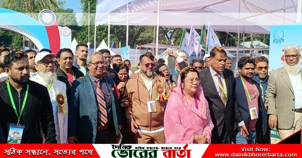 শতবর্ষ উদ্যাপন অনুষ্ঠানে এসে আবেগ আপ্লুত