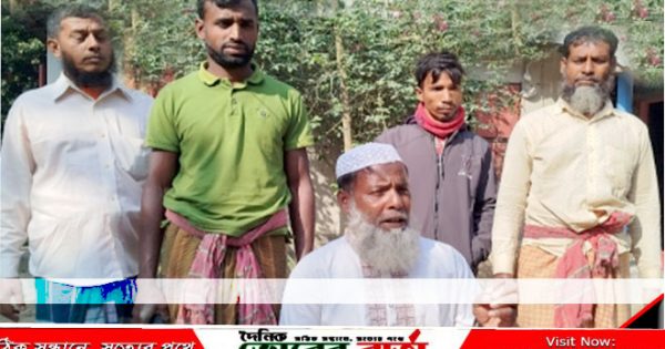 পৃষ্ট-জীবনের নিরাপত্তা চেয়ে সংবাদ সম্মেলন