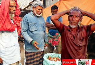 পেঁয়াজের মূল্য কম হওয়ায় কৃষকের মাথায় হাত!