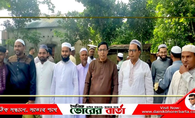 ফুকরা গোরস্থান সংলগ্ন ঈদগাহ ময়দানে ঈদুল আযহার জামাত