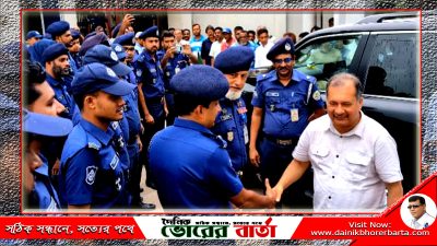 আগৈলঝাড়ায় থানা পরিদর্শনে তথ্য মন্ত্রী ও সম্প্রচার মন্ত্রী জহির উদ্দিন স্বপন।