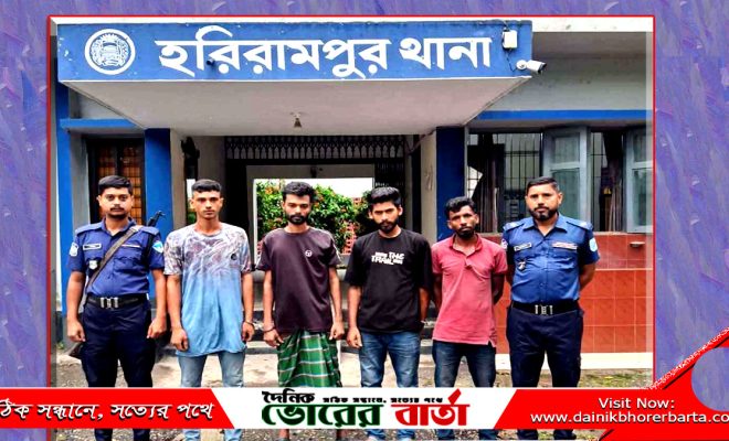 হরিরামপুরে ভ্রাম্যমাণ আদালতে ৪ জনকে কারাদণ্ড