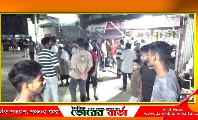দেশীয় অস্ত্র নিয়ে হামলার ঘটনায়