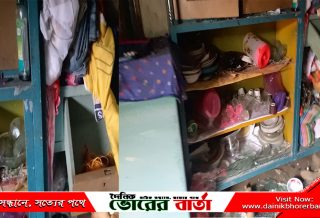 গরু ব্যবসায়ীর ৯ লক্ষ টাকা লুটের অভিযোগ
