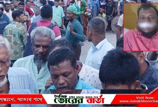 জোর করে দলে ভেড়ানোর অভিযোগ